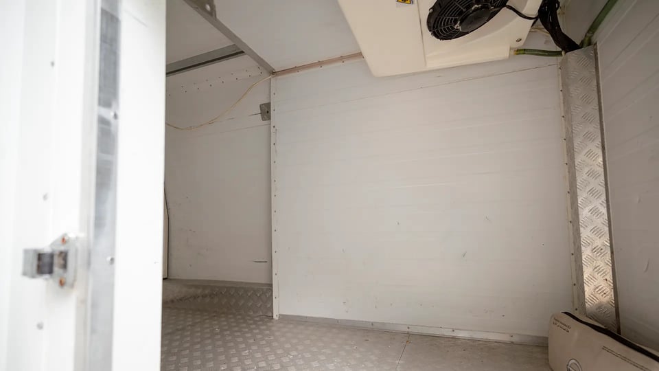 Used 2022 Nissan Urvan High Roof in White – Freezer Box Right Side Interior View for Sale at First Choice Cars Dubai Sharjah