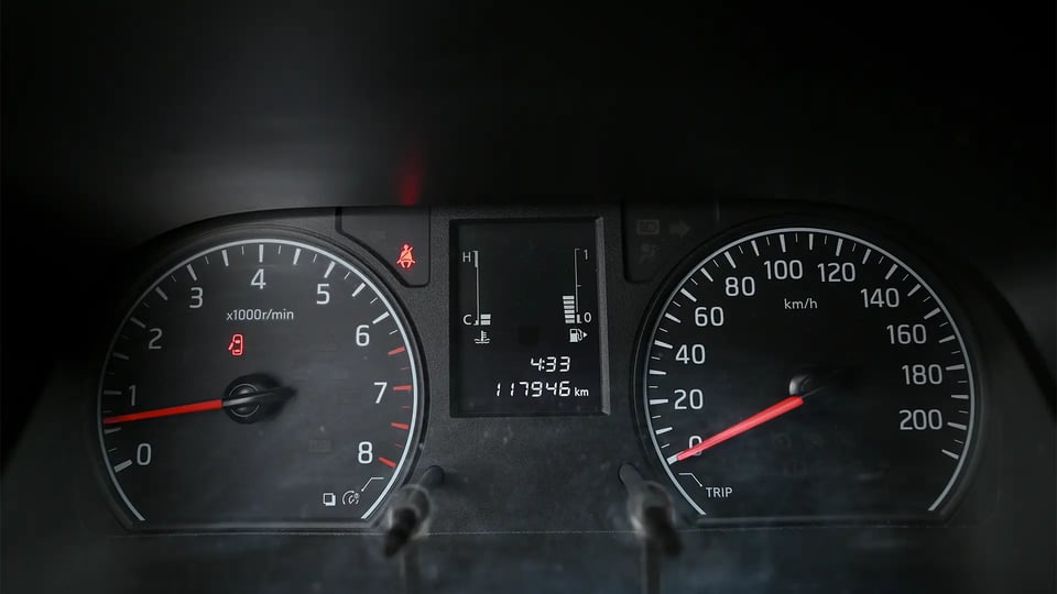 Used 2022 Nissan Urvan High Roof in White – Odometer / Mileage Reading View for Sale at First Choice Cars Dubai Sharjah