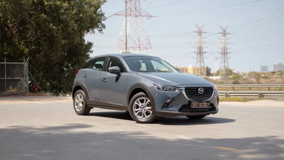 Used 2023 Mazda CX-3 GS in Grey – Right Front Diagonal (45°) View for Sale at First Choice Cars Dubai Sharjah