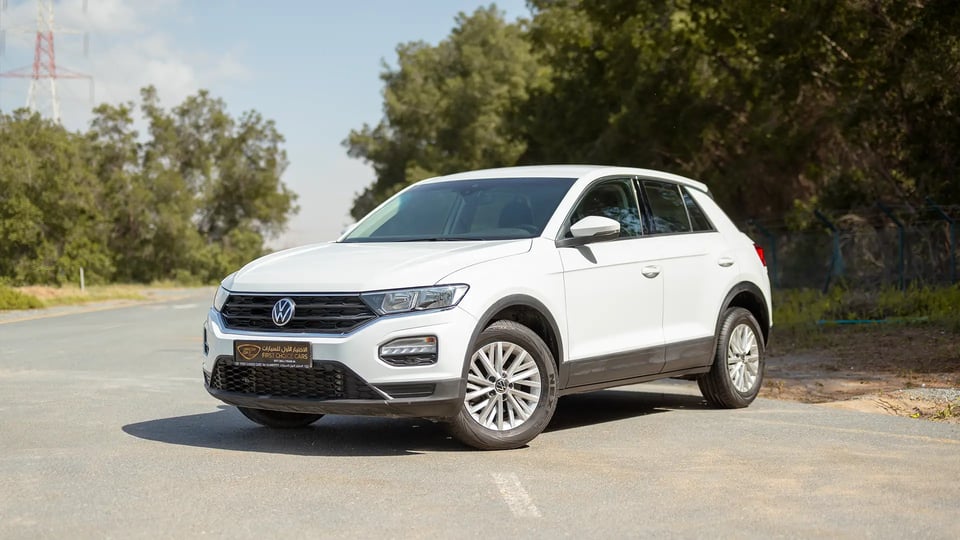 Used 2021 Volkswagen T-Roc Trend in White – Left Front Diagonal (45°) View for Sale at First Choice Cars Dubai Sharjah