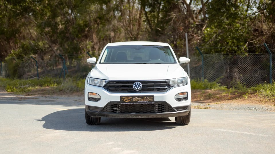 Used 2021 Volkswagen T-Roc Trend in White – Front View for Sale at First Choice Cars Dubai Sharjah