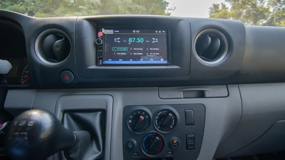 Used 2021 Nissan Urvan High Roof in White – Infotainment / Touchscreen System for Sale at First Choice Cars Dubai Sharjah