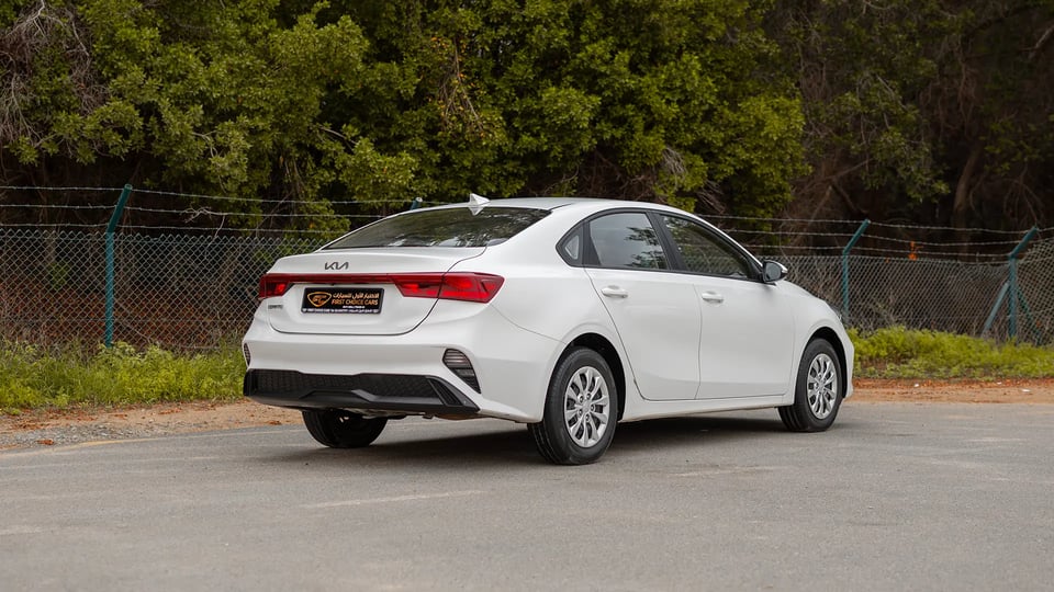 Used 2023 Kia Cerato LX in White – Right Back Diagonal (45°) View for Sale at First Choice Cars Dubai Sharjah