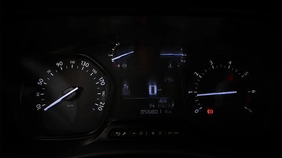 Used 2020 Peugeot Expert L3 in Yellow – Odometer / Mileage Reading View for Sale at First Choice Cars Dubai Sharjah