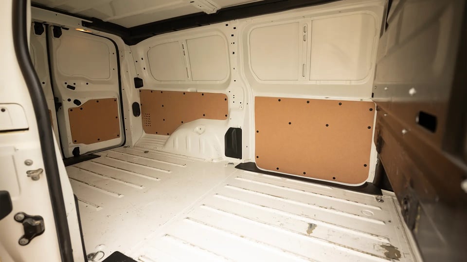 Used 2022 Peugeot Expert L3 in Yellow – Delivery Box Right Side Interior View for Sale at First Choice Cars Dubai Sharjah