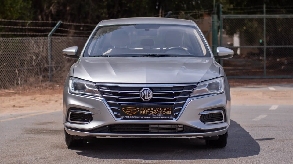 Used 2022 MG 5 Comfort in Silver – Front View for Sale at First Choice Cars Dubai Sharjah