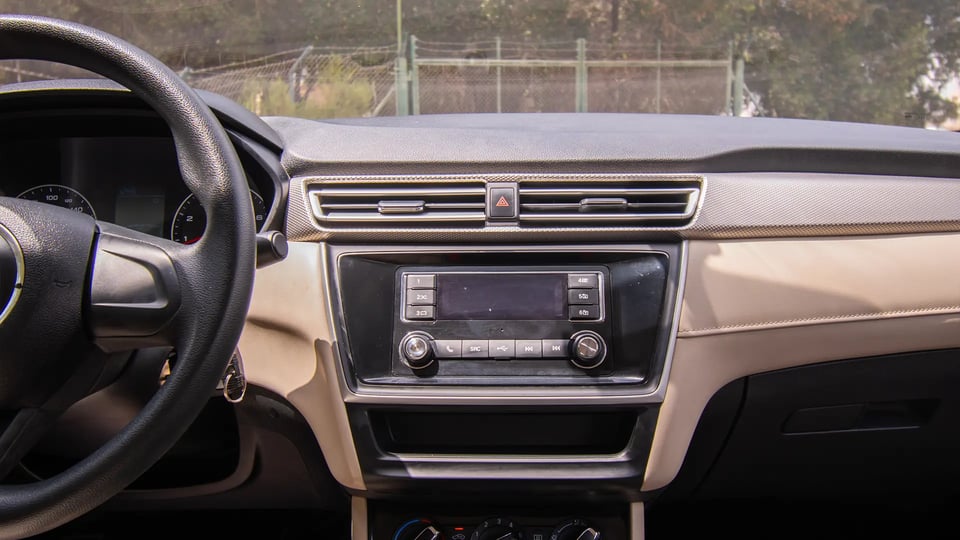 Used 2022 MG 5 Comfort in Silver – Infotainment / Touchscreen System for Sale at First Choice Cars Dubai Sharjah