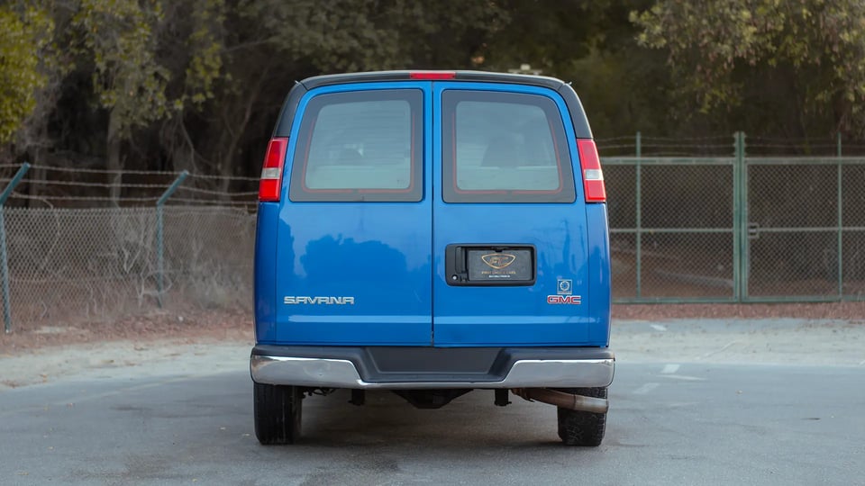 Used 2019 GMC Savana Passanger Van in Blue – Back/Rear View for Sale at First Choice Cars Dubai Sharjah