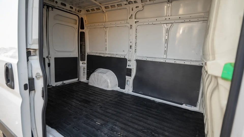 Used 2022 Peugeot Boxer L2h2 in White – Delivery Box Right Side Interior View for Sale at First Choice Cars Dubai Sharjah