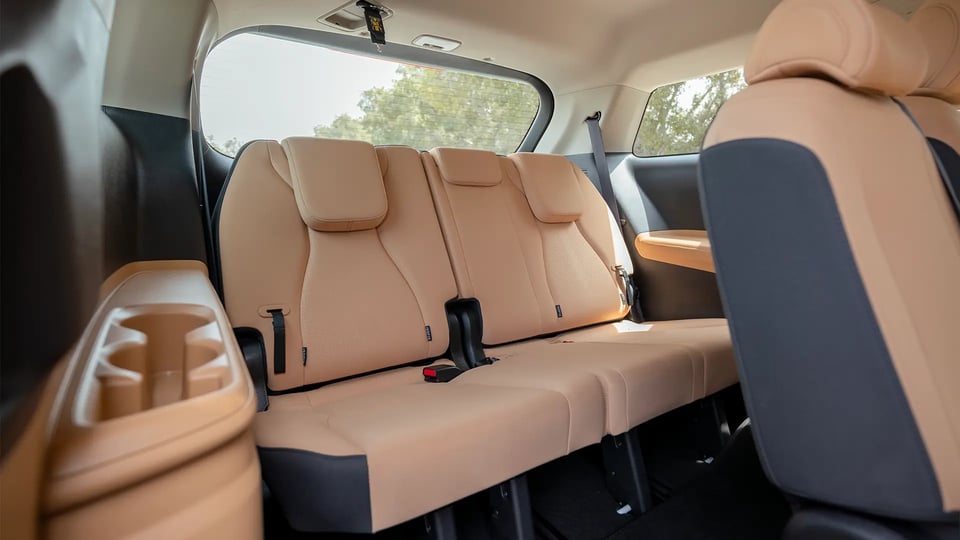 Used 2022 Kia Carnival LX in White – Third Row Right Seat View for Sale at First Choice Cars Dubai Sharjah