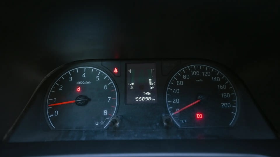 Used 2023 Nissan Urvan High Roof in White – Odometer / Mileage Reading View for Sale at First Choice Cars Dubai Sharjah