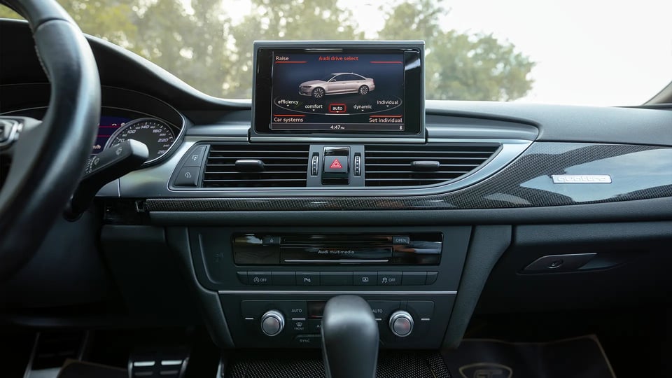 Used 2016 Audi S6 TFSI Quattro in White – Infotainment / Touchscreen System for Sale at First Choice Cars Dubai Sharjah