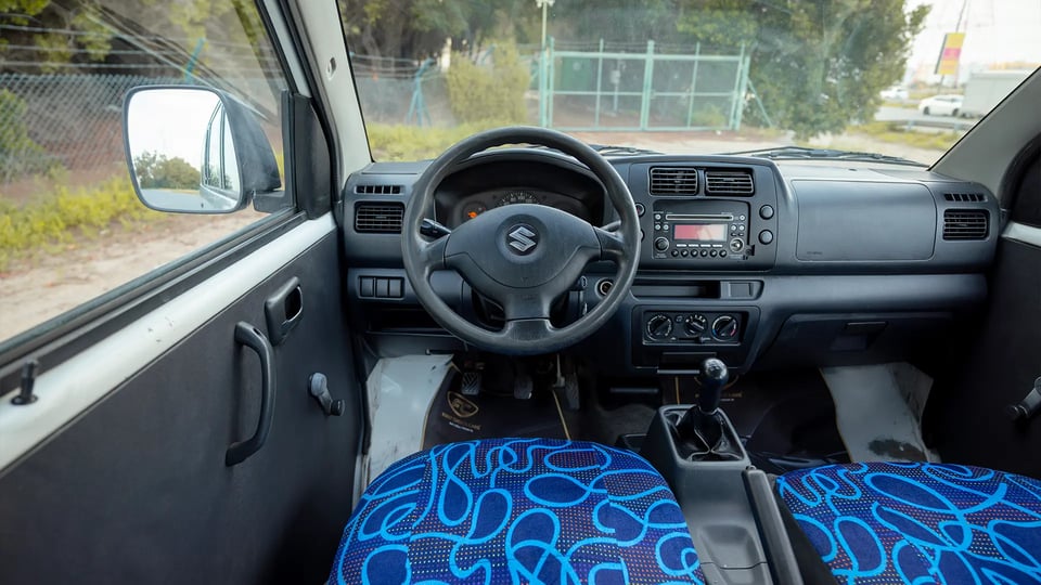 Used 2013 Suzuki APV Passanger Van in White – Steering Wheel & Instrument Cluster for Sale at First Choice Cars Dubai Sharjah