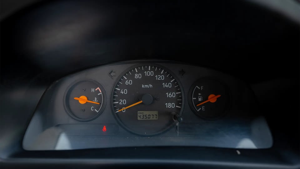 Used 2013 Suzuki APV Passanger Van in White – Odometer / Mileage Reading View for Sale at First Choice Cars Dubai Sharjah