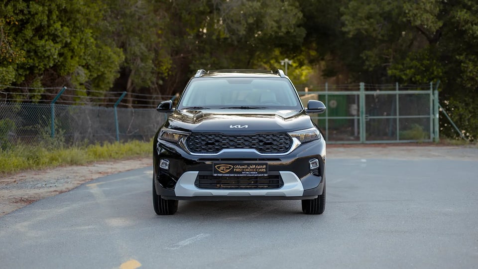 Used 2024 Kia Sonet EX in Black – Front View for Sale at First Choice Cars Dubai Sharjah