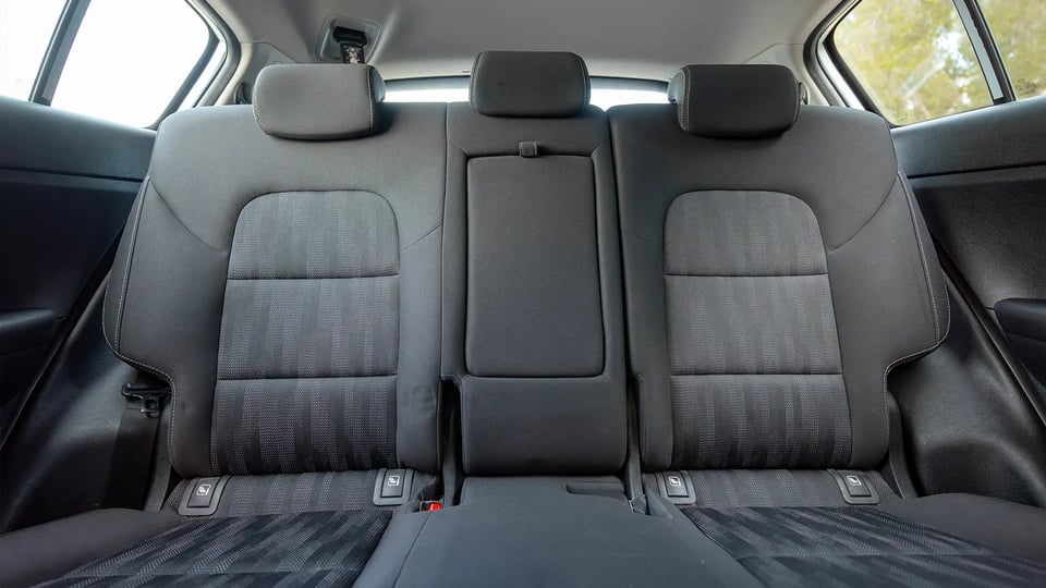 Used 2019 Kia Sportage LX in White – Rear Seat View for Sale at First Choice Cars Dubai Sharjah