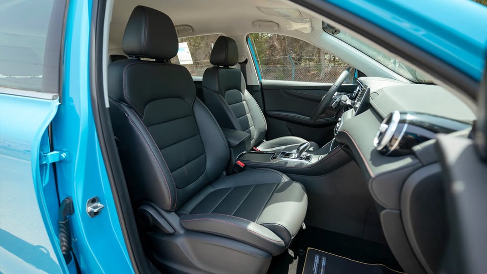 Used 2024 MG HS 30T in Blue – Front Passenger Side Cabin View for Sale at First Choice Cars Dubai Sharjah