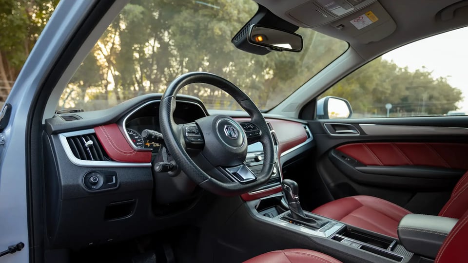 Used 2022 MG RX5 Luxury in Silver – Driver Side Dashboard & Steering View for Sale at First Choice Cars Dubai Sharjah