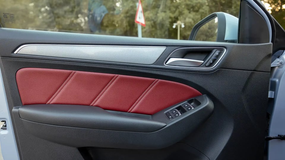 Used 2022 MG RX5 Luxury in Silver – Driver Door Panel Full View for Sale at First Choice Cars Dubai Sharjah