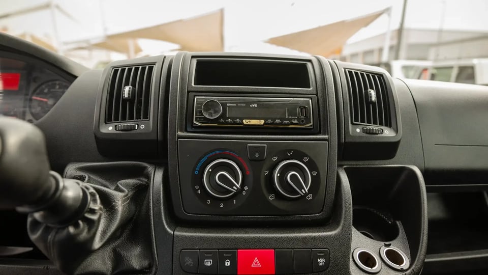 Used 2022 Peugeot Boxer L2h2 in White – Infotainment / Touchscreen System for Sale at First Choice Cars Dubai Sharjah