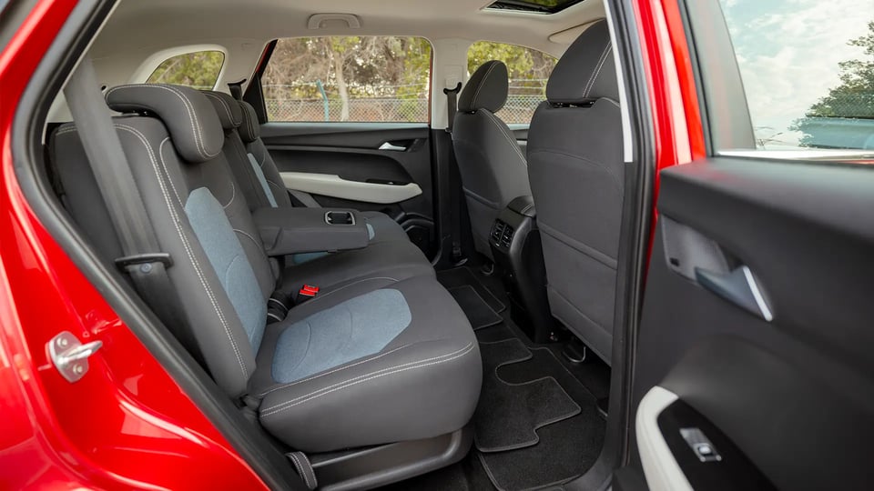 Used 2023 Chevrolet Captiva Premier in Red – Rear Passenger Side Cabin View for Sale at First Choice Cars Dubai Sharjah