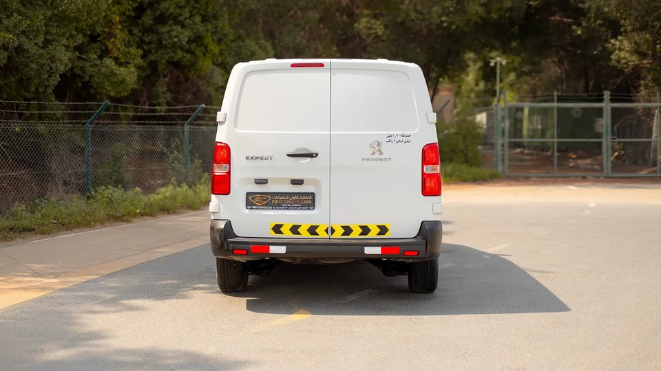 Used 2022 Peugeot Expert L3 in White – Back/Rear View for Sale at First Choice Cars Dubai Sharjah