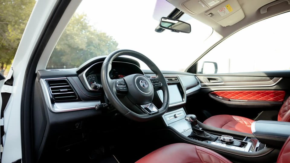 Used 2022 MG RX8 Luxury in White – Driver Side Dashboard & Steering View for Sale at First Choice Cars Dubai Sharjah