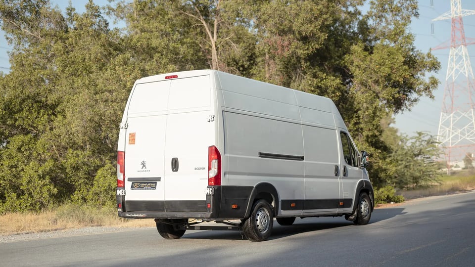 Used 2022 Peugeot Boxer L4H3 in White – Right Back Diagonal (45°) View for Sale at First Choice Cars Dubai Sharjah