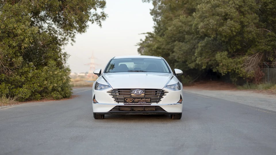 Used 2023 Hyundai Sonata Comfort in White – Front View for Sale at First Choice Cars Dubai Sharjah