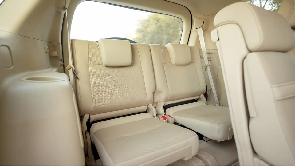 Used 2016 Toyota Prado VXR in White – Third Row Right Seat View for Sale at First Choice Cars Dubai Sharjah