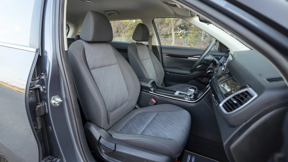 Used 2024 Kia Seltos LX in Grey – Front Passenger Side Cabin View for Sale at First Choice Cars Dubai Sharjah