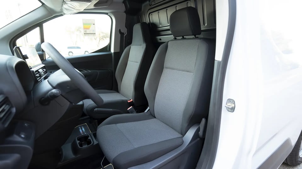 Used 2025 Fiat Doblo Cargo in White – Front Driver Side Cabin View for Sale at First Choice Cars Dubai Sharjah