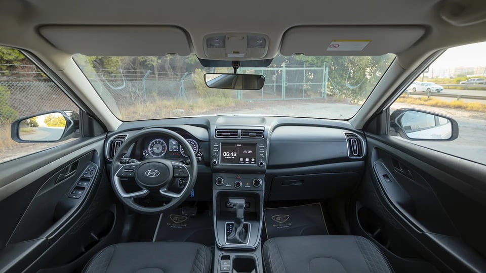 Used 2025 Hyundai Creta Smart in White – Front Cabin / Dashboard Full View for Sale at First Choice Cars Dubai Sharjah