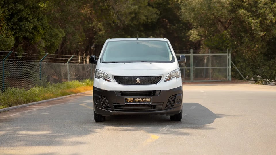 Used 2020 Peugeot Expert L3 in White – Front View for Sale at First Choice Cars Dubai Sharjah