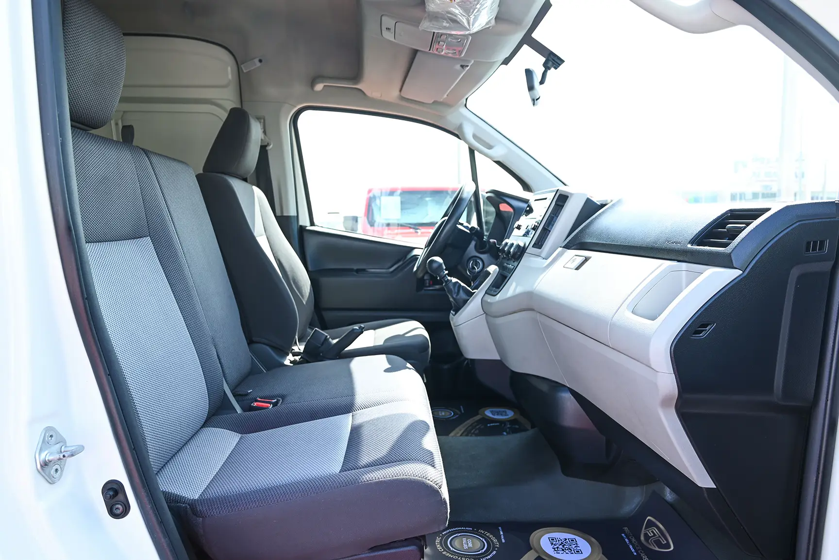 Toyota Hiace Gls - High Roof 3 Str 2020