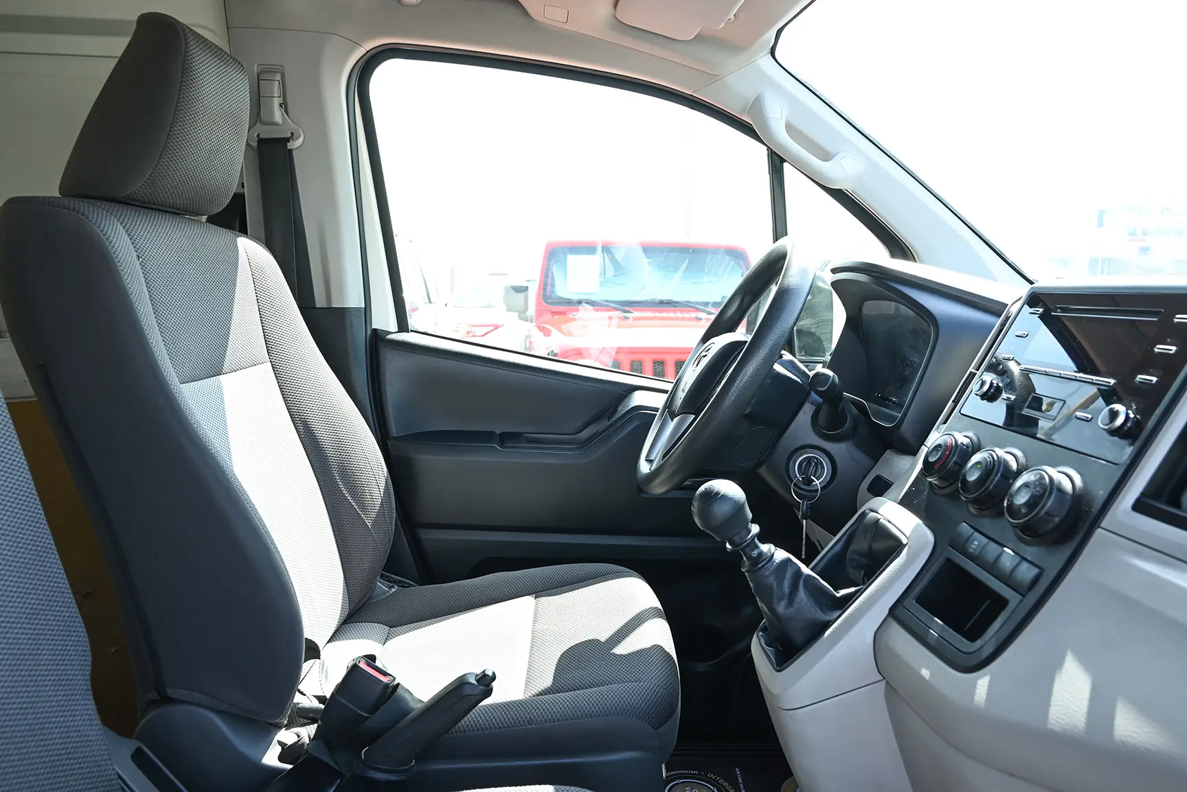 Toyota Hiace Gls - High Roof 3 Str 2020
