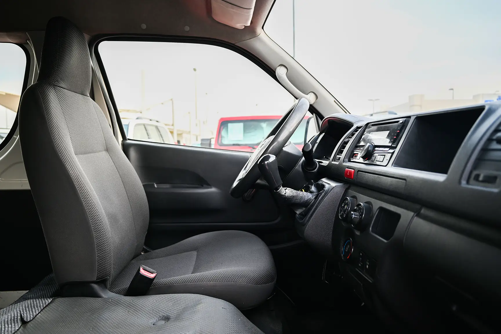 Toyota Hiace Glx - High Roof - 13 Str - Commuter 2017