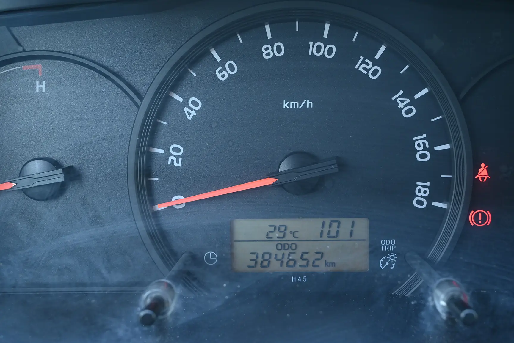 Used 2018 Toyota Hiace GLX - High Roof White – Odometer / Mileage Reading View at First Choice Cars Sharjah