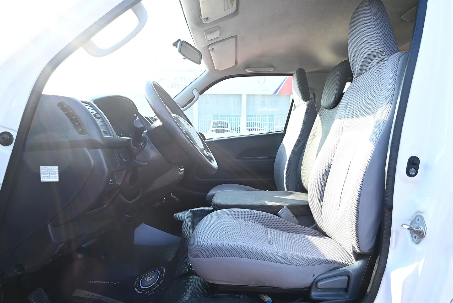 Toyota Hiace Gl High Roof 15-Seater 2015