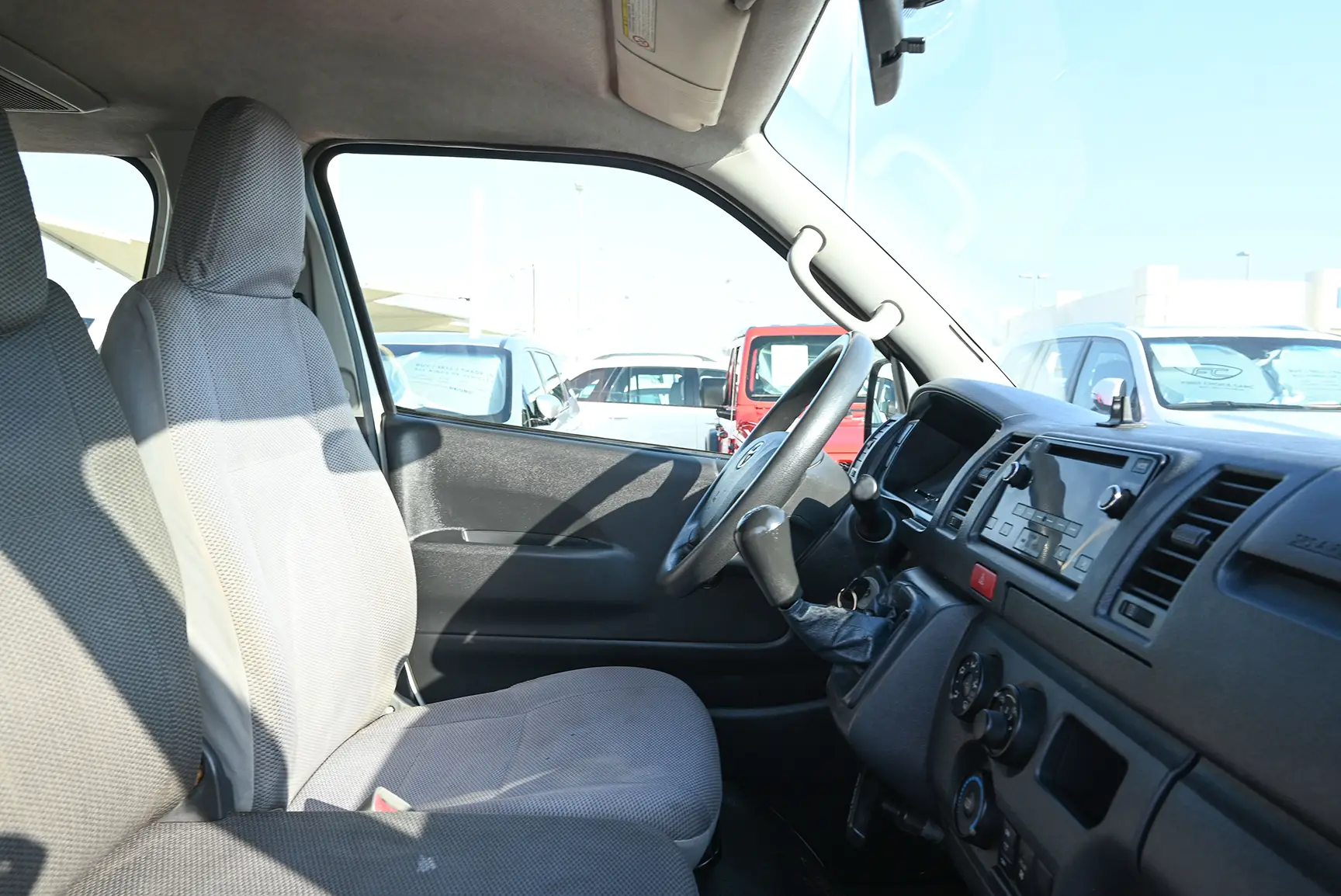 Toyota Hiace Gl High Roof 15-Seater 2015
