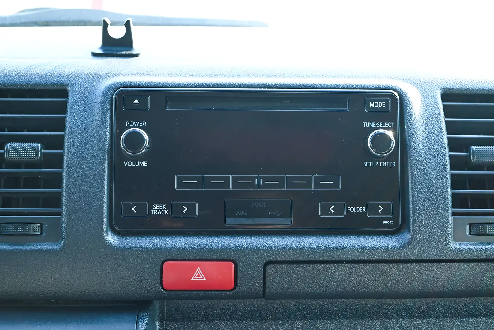 Used 2015 Toyota Hiace GL - Std Roof White – Infotainment / Touchscreen System at First Choice Cars Sharjah