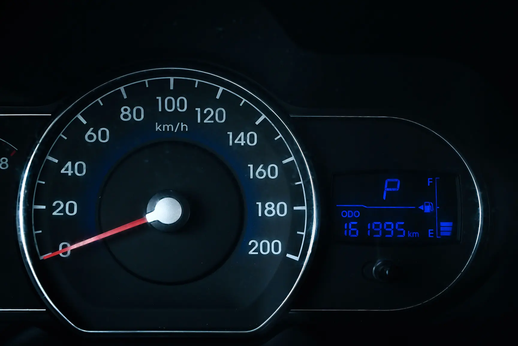 Used 2015 Hyundai i10 GL Silver – Odometer / Mileage Reading View at First Choice Cars Sharjah