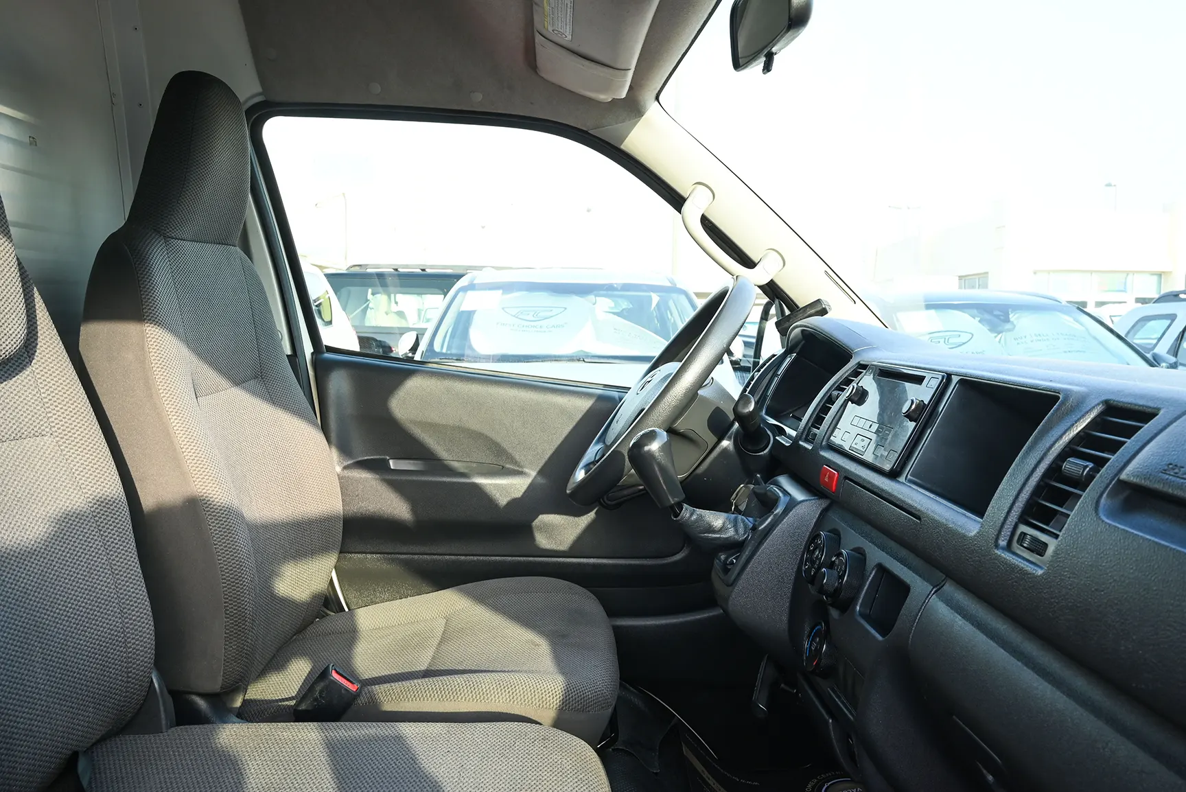 Toyota Hiace Gls - High Roof 3 Str 2018