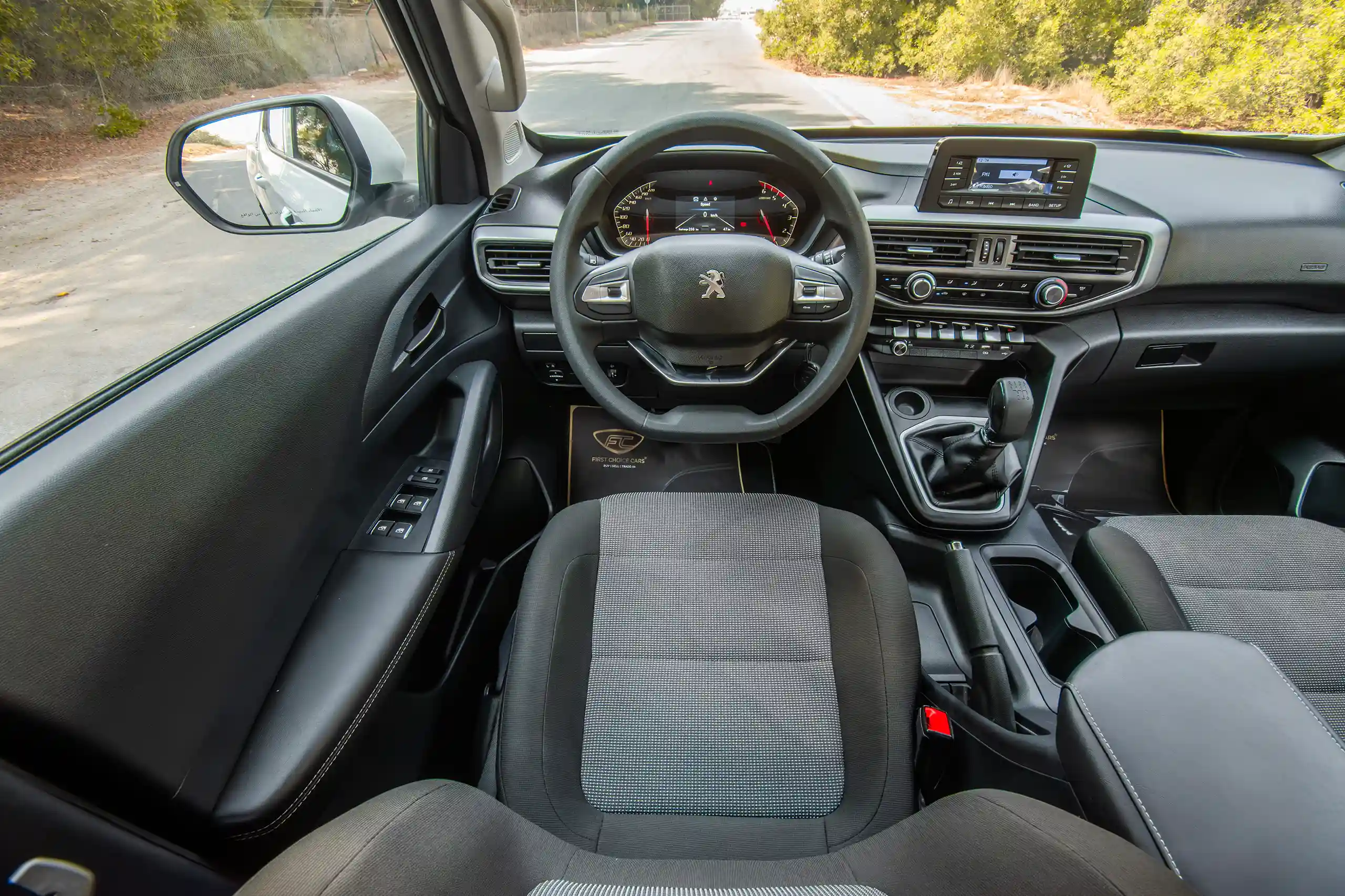 Used 2023 Peugeot Landtrek Double Cabin 4x2 White – Steering Wheel & Instrument Cluster at First Choice Cars Sharjah