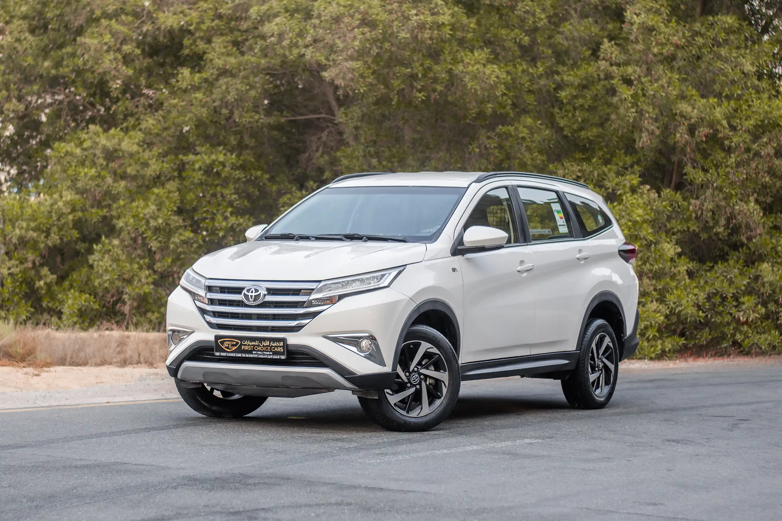 Used 2023 Toyota Rush Ex White – Left Front Diagonal (45°) View at First Choice Cars Sharjah