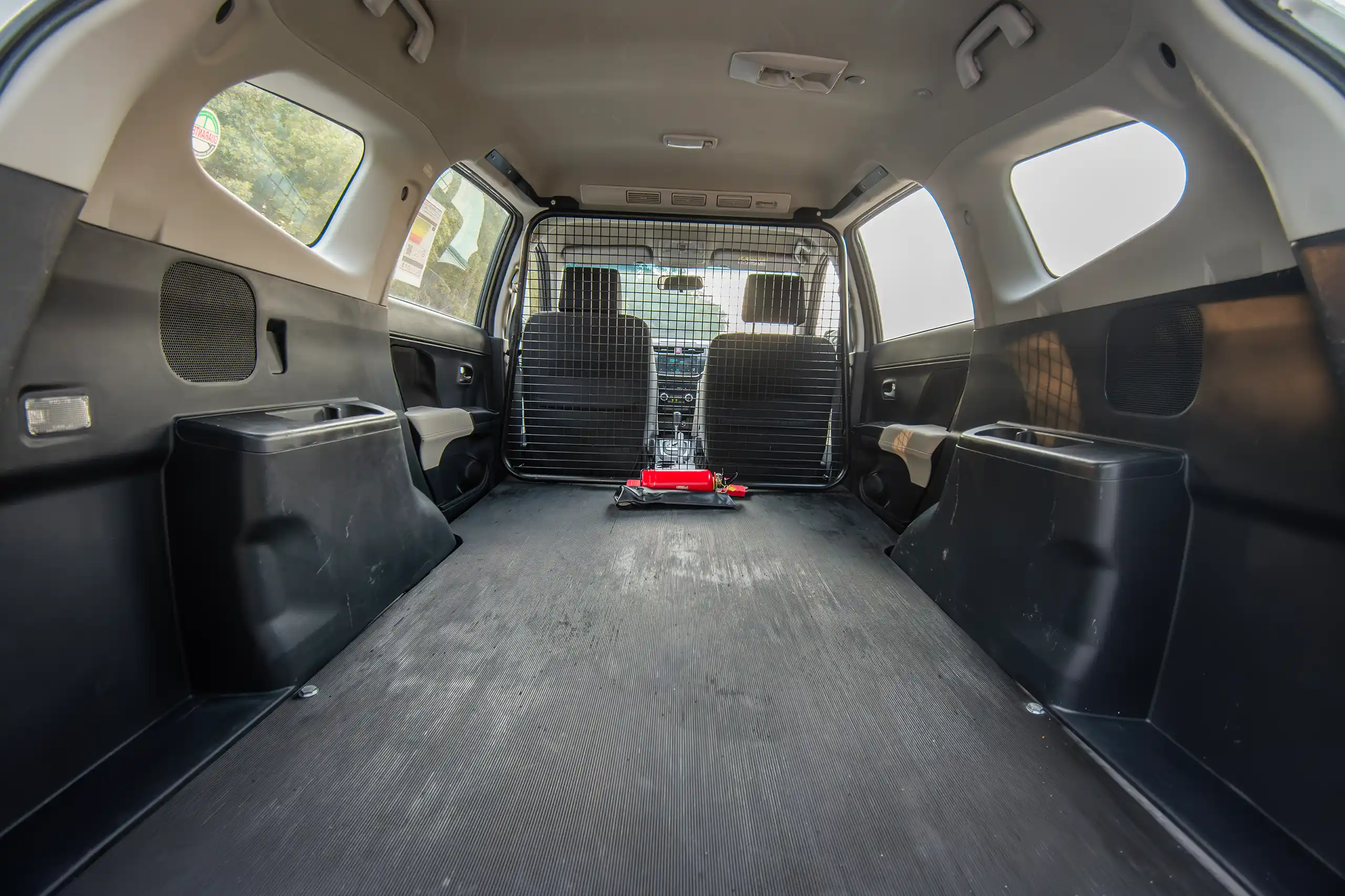 Used 2023 Toyota Rush Ex White – Delivery Box Rear Opening View at First Choice Cars Sharjah