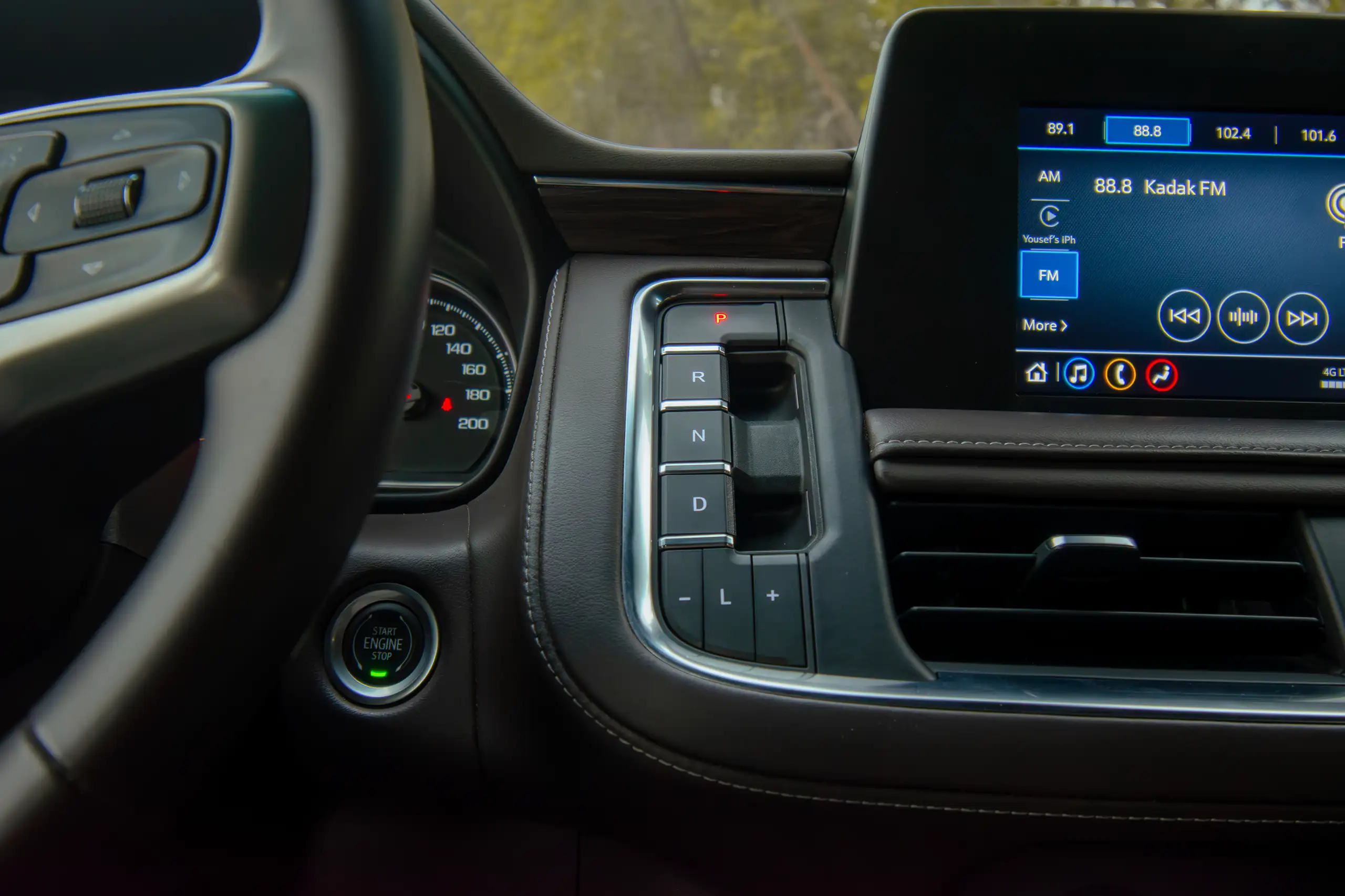 Used 2023 Chevrolet Tahoe LS Grey – Center Console & Gear Shifter at First Choice Cars Sharjah