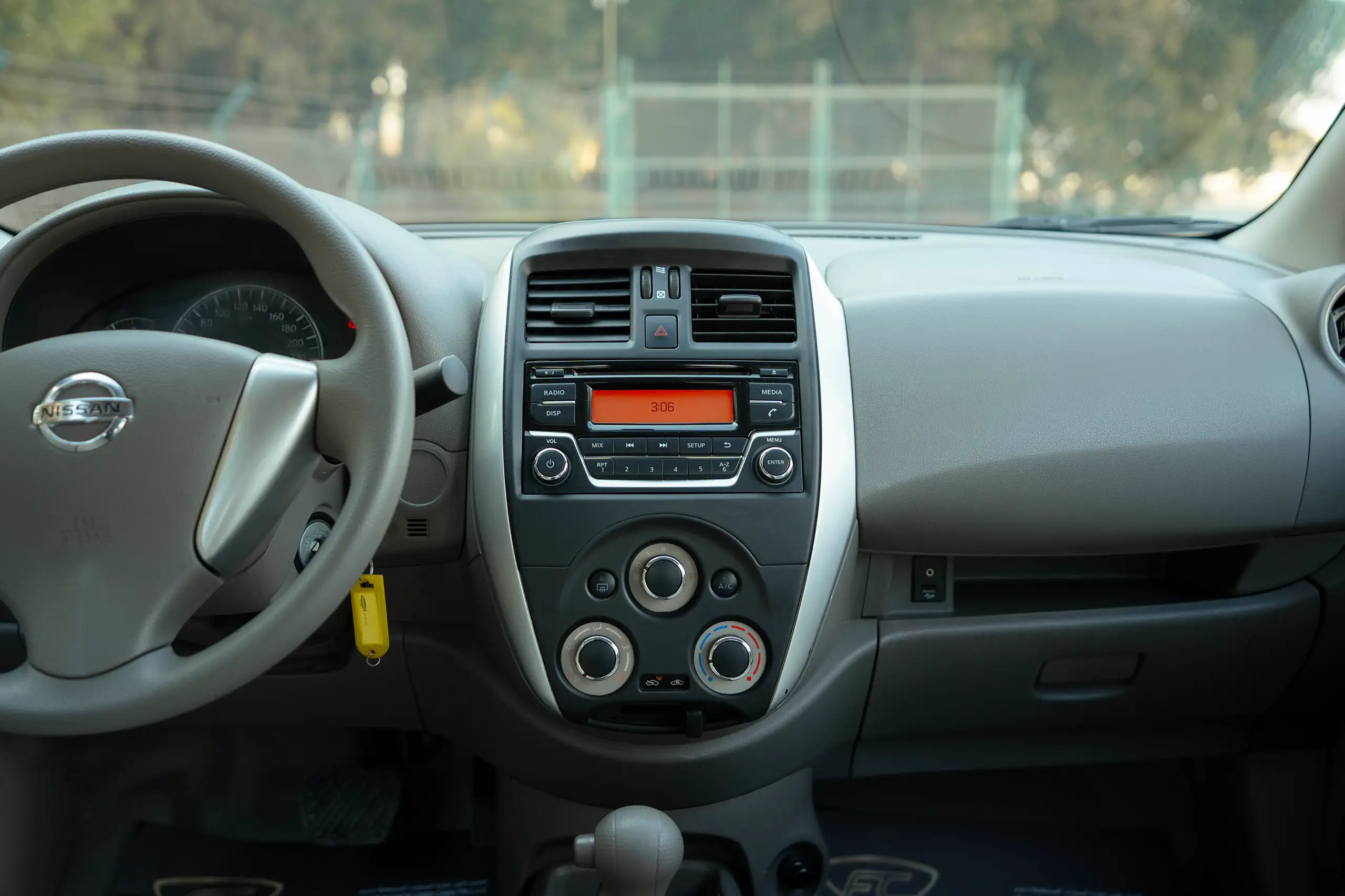 Used 2022 Nissan Sunny SV White – Infotainment / Touchscreen System at First Choice Cars Sharjah