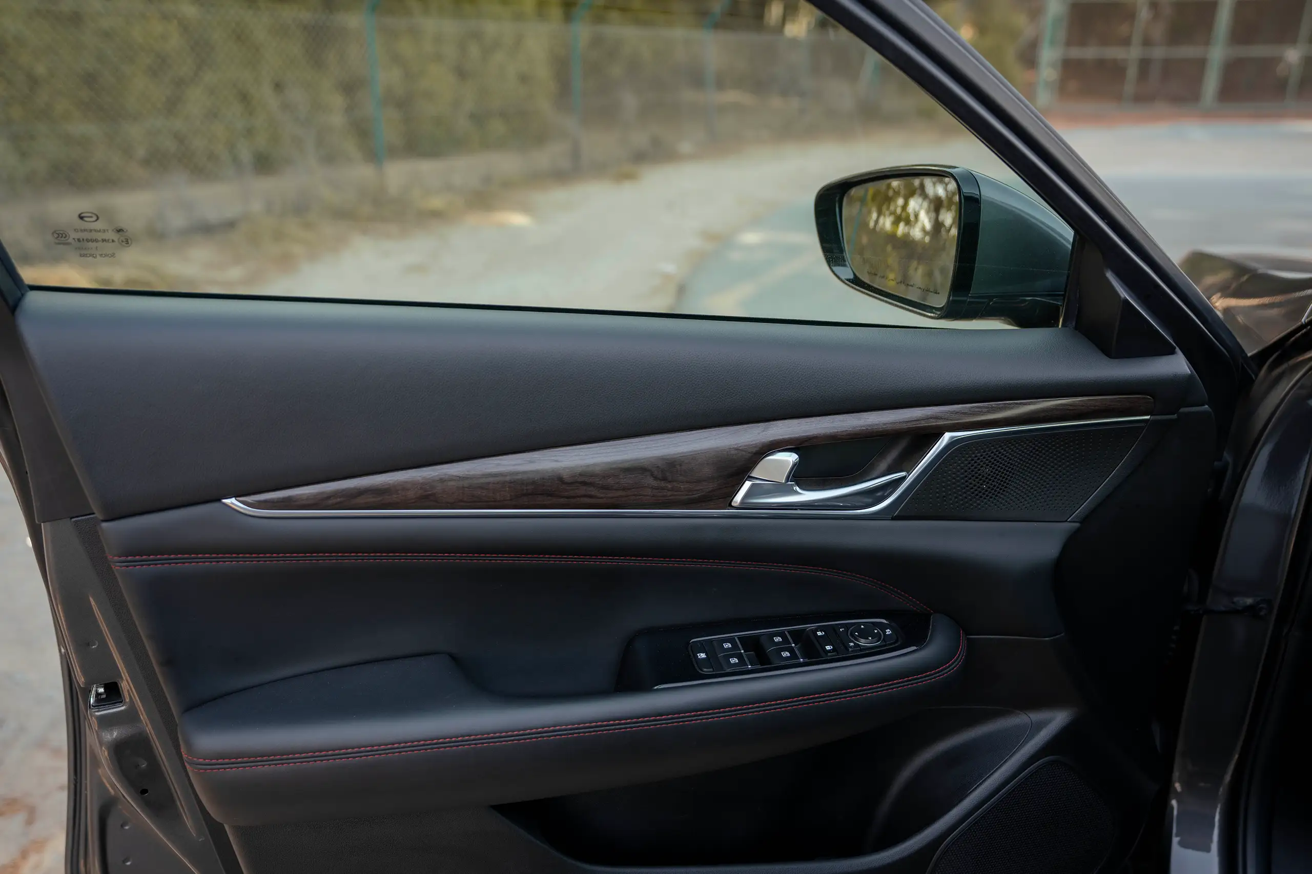 Used 2022 GAC GA8 GL Grey – Driver Door Panel Full View at First Choice Cars Sharjah