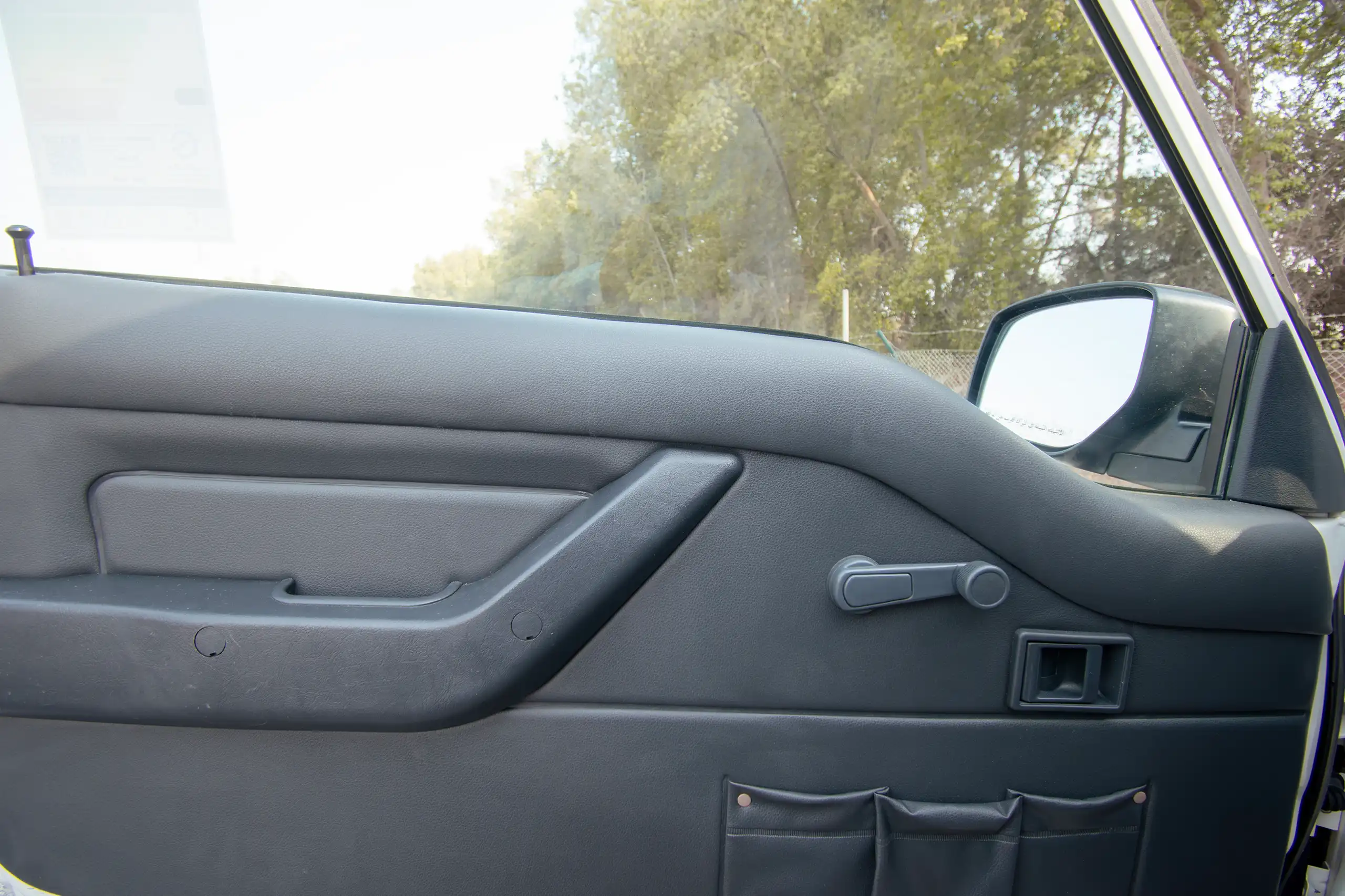 Used 2022 CMC D260 Delivery Van White – Driver Door Panel Full View at First Choice Cars Sharjah